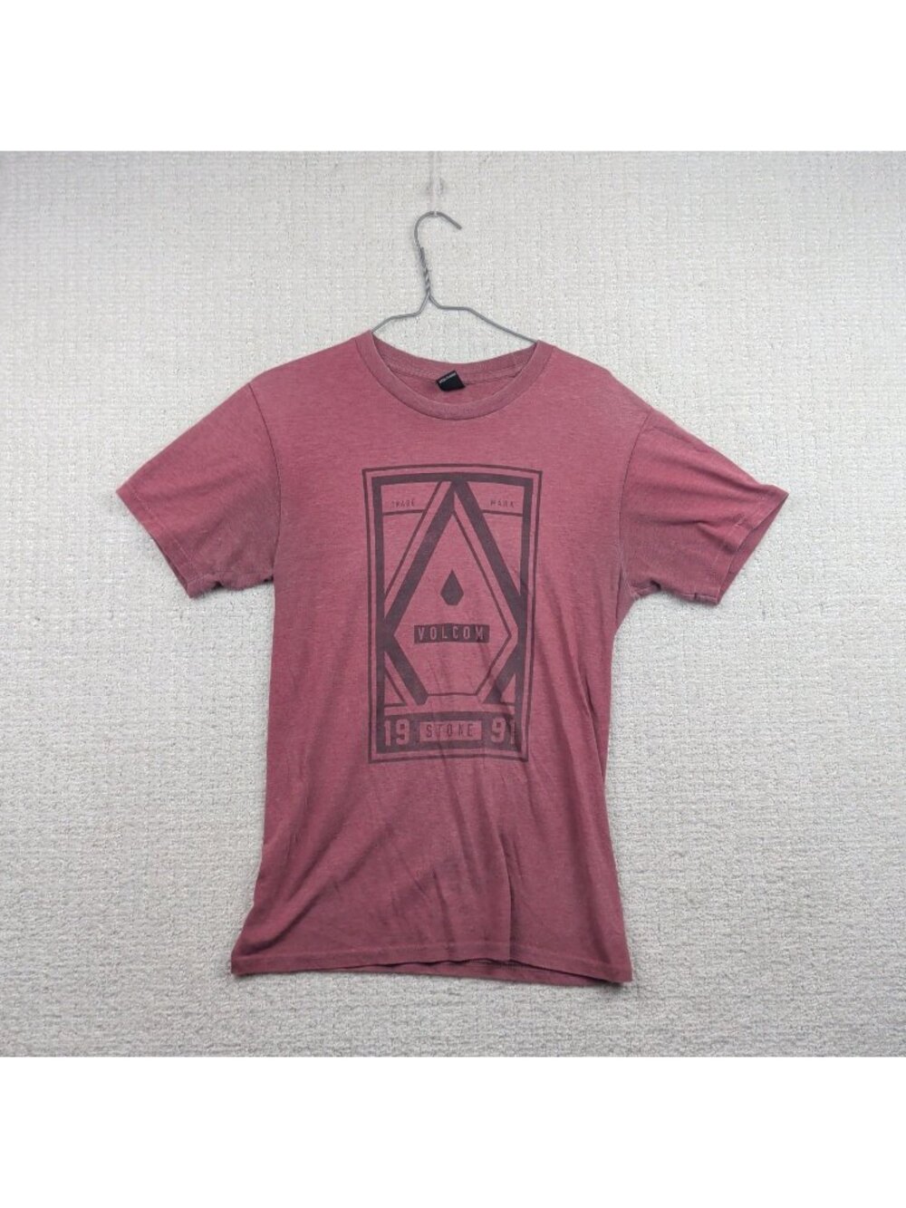 Y2K Volcom T-Shirt Men's Small Maroon Stone Logo T-shirt Skateboard 2000's Read
